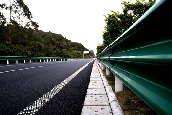 九江高速公路护栏的常用类型